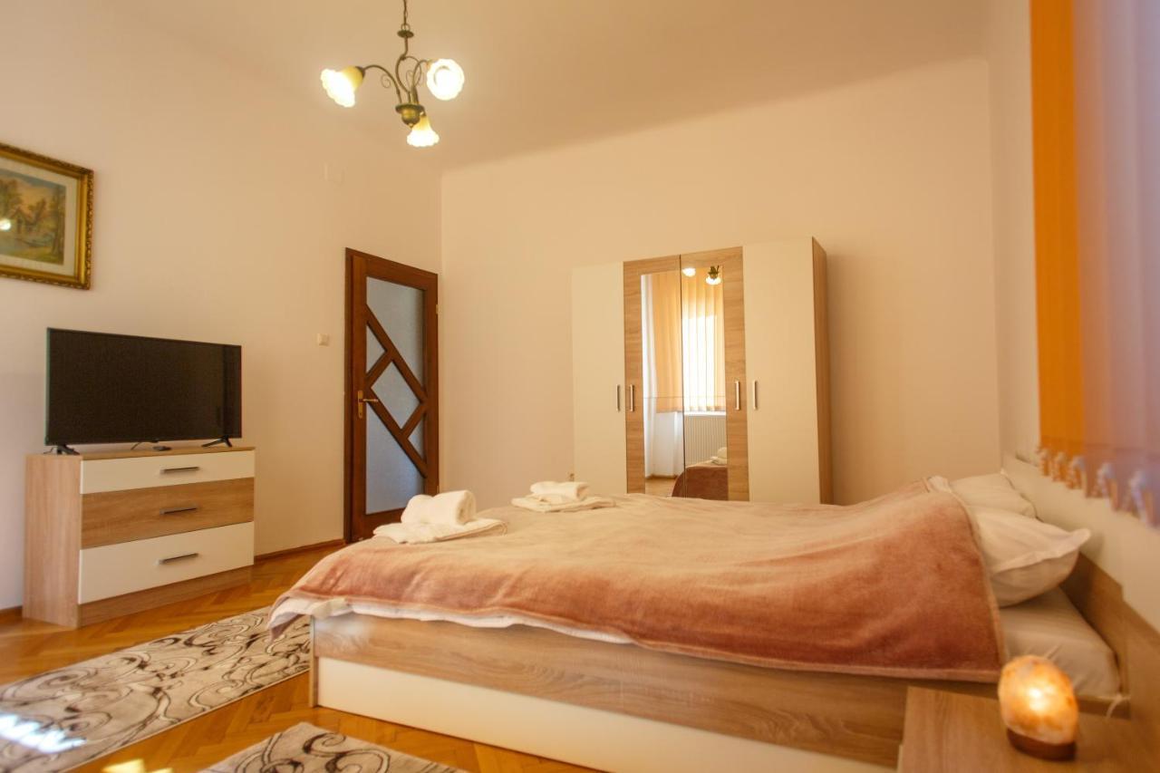 Barok Appart Μπρασόβ Εξωτερικό φωτογραφία